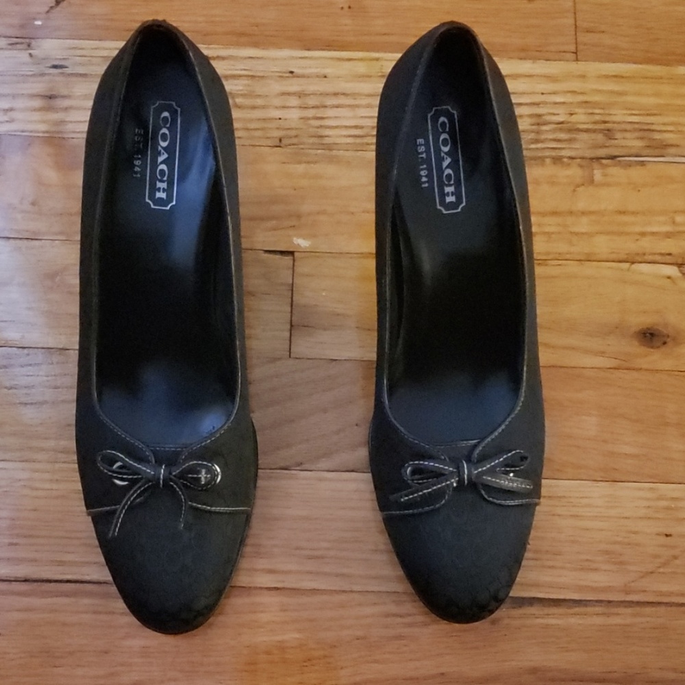 Coach bow signature heels